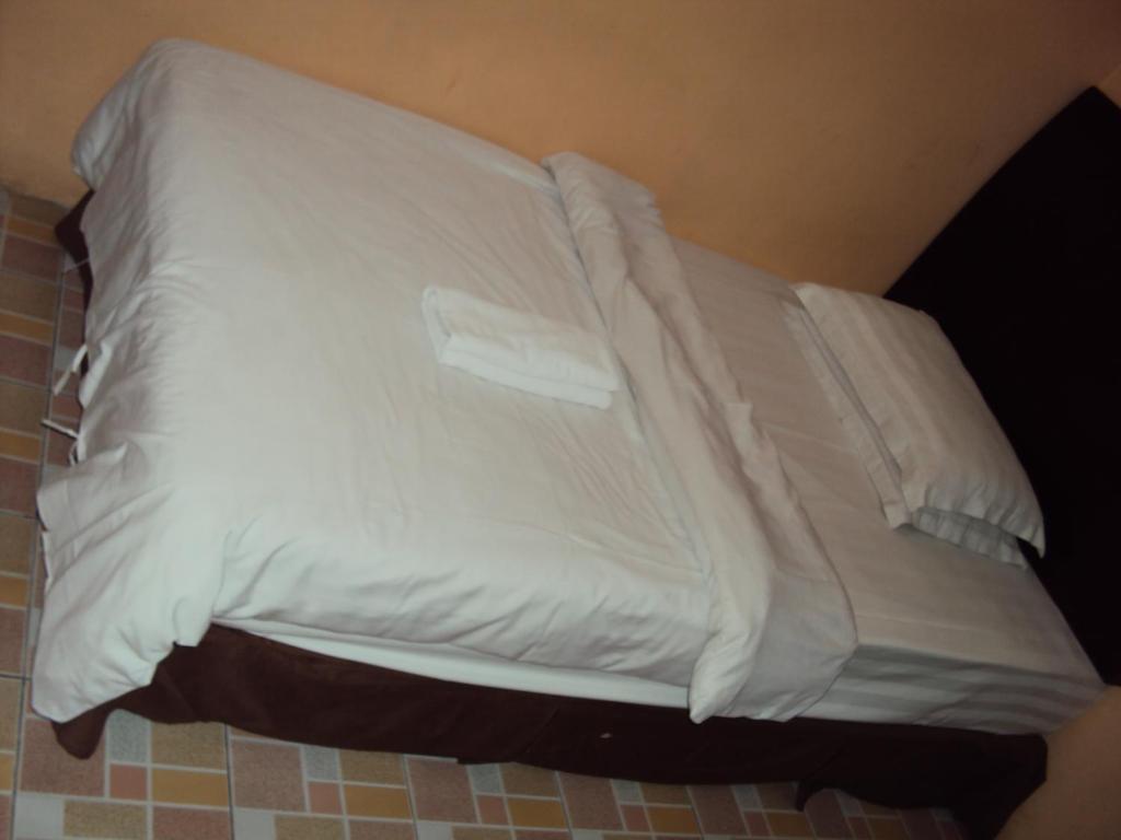 Kinabalu Borneo Hotel Kota Kinabalu Ngoại thất bức ảnh